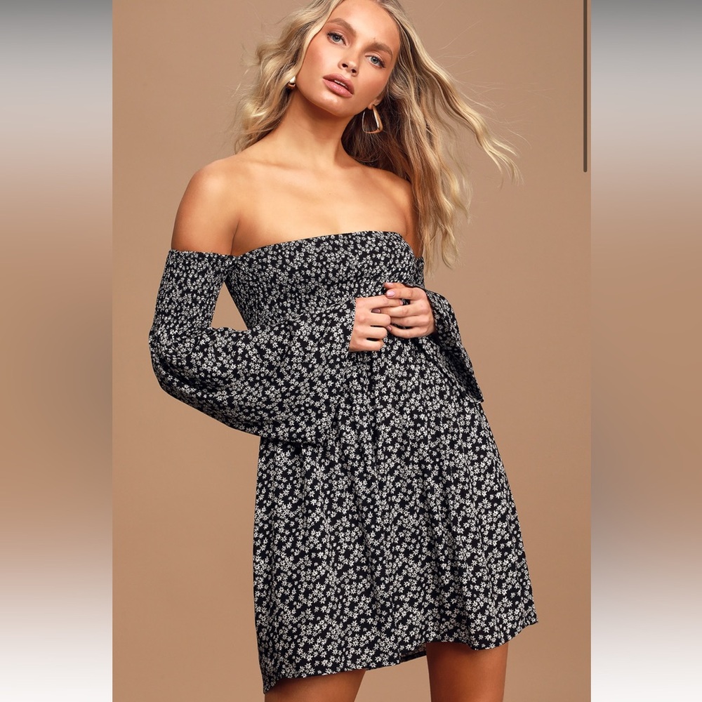 NWT Lulus | Picking Daisies off the shoulder mini dress